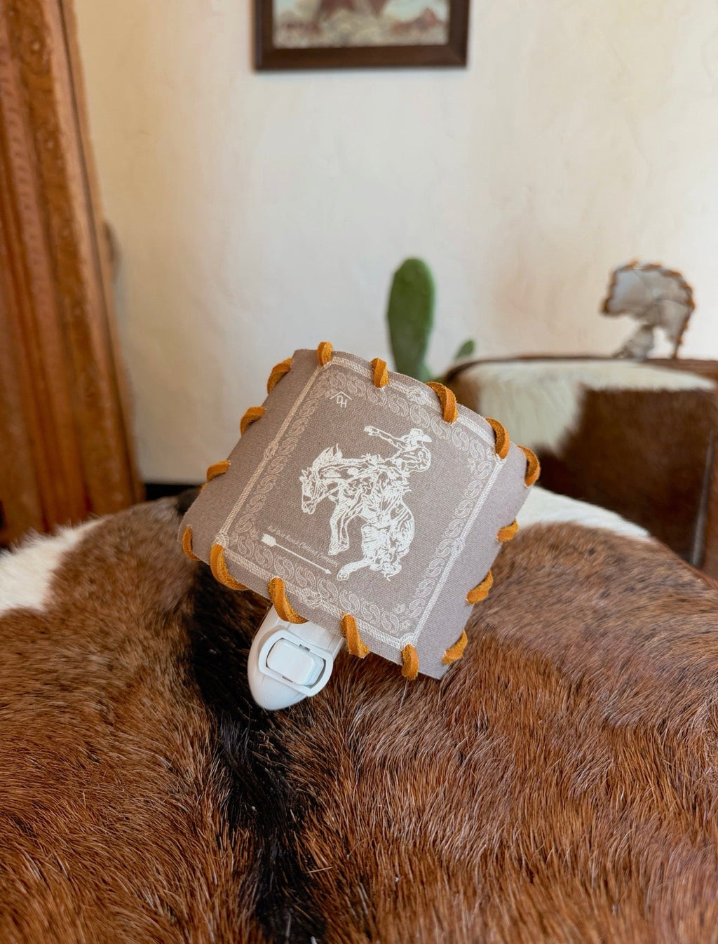 The Bandana Bronc Nightlight in Brown - Frontier Outfitters Frontier Outfitters