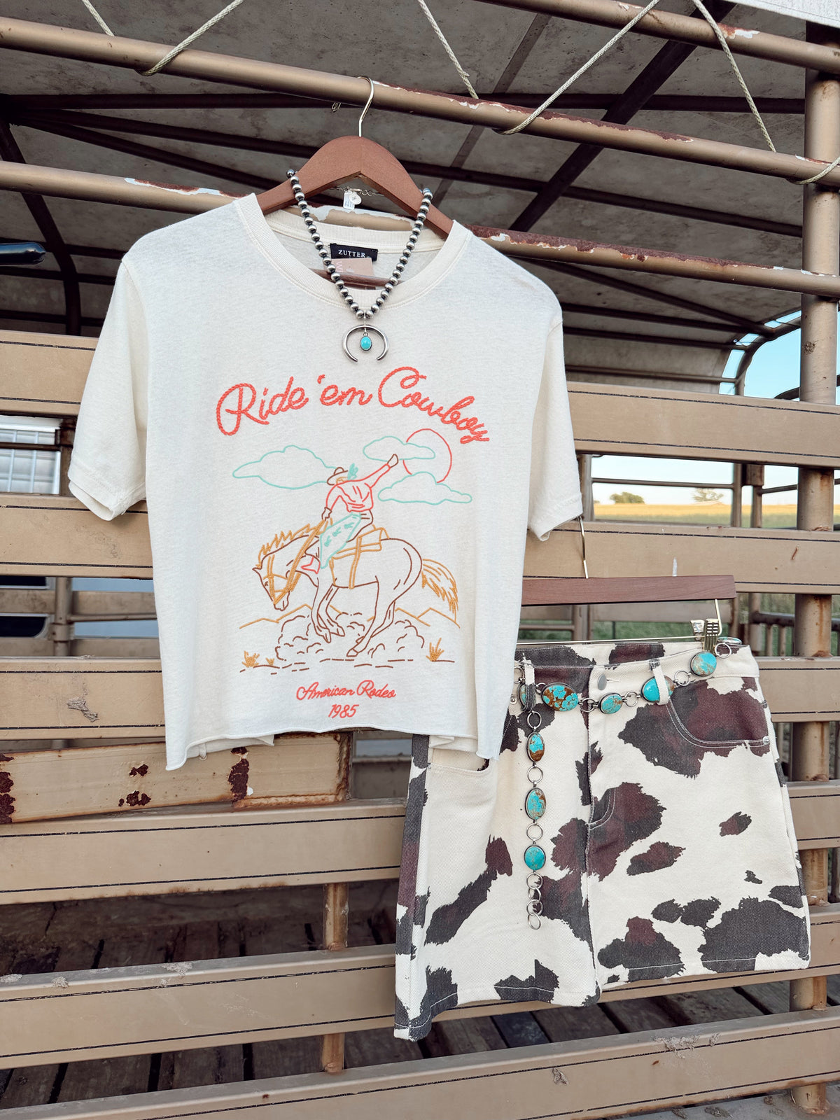 The American Rodeo 1985 T-Shirt - Frontier Outfitters Frontier Outfitters